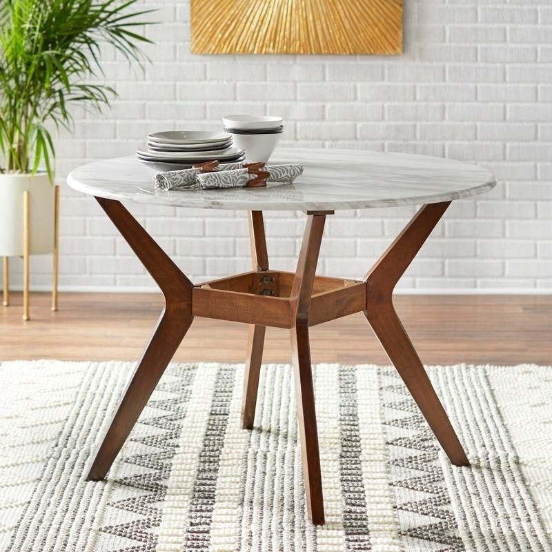 Set Meja Makan Bundar 4 Kursi Retro