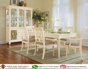 Set Meja Makan Sandaran Silang Warna Putih