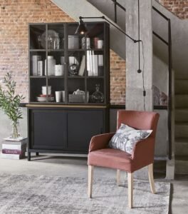 Lemari Hias Minimalis Scarry Black