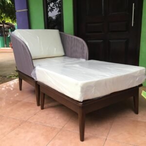 Kursi Lounger Rotan Sintetis Astana