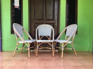 Kursi Cafe Rotan Bistro Terbaru